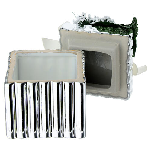 Silver square box with bow and flower decoration by Bagutta, 2x2 in 3