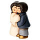 Pareja novios abrazados sentados THUN pequeños s2