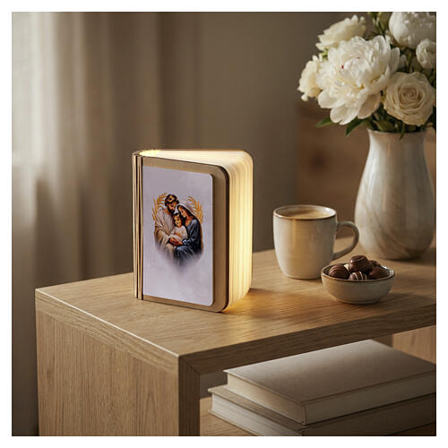 Recuerdo Sagrada Familia lámpara libro LED recargable 10 x 8 cm 3
