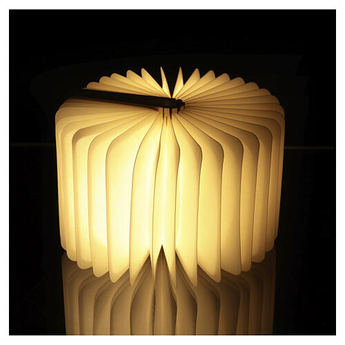 Recuerdo Sagrada Familia lámpara libro LED recargable 10 x 8 cm 4