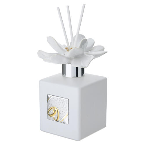 Recuerdo de boda perfumador flor y alianzas 13x6 cm 3
