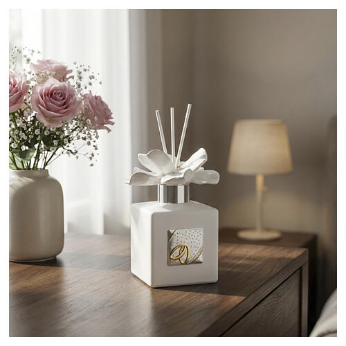Bomboniera matrimonio profumatore fiore e Fedi 13x6 cm 2