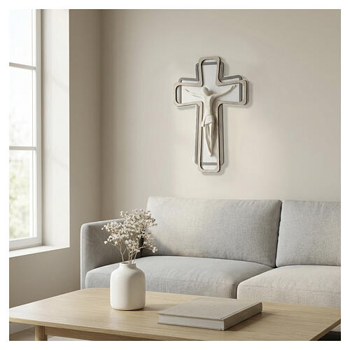 Crucifix mural en bois avec Christ stylisé blanc 45x35 cm 2