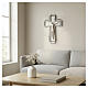 Crucifix mural en bois avec Christ stylisé blanc 45x35 cm s2