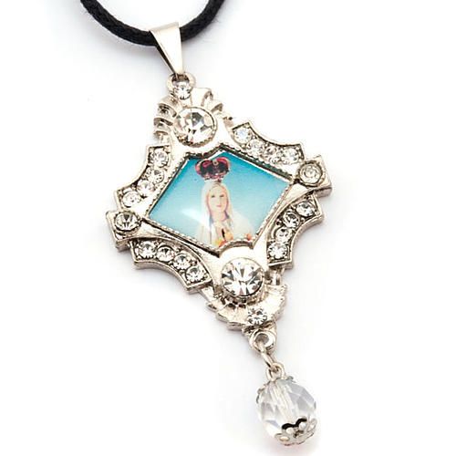 Pendant with image of Mother Mary, pearls and strass 3