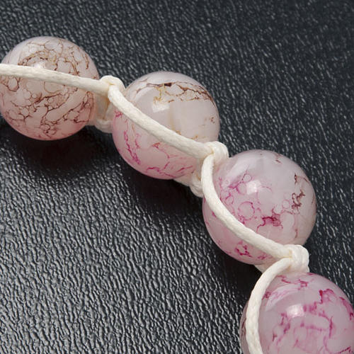 Pulsera rosario decena de perlitas rosadas y cordón 4