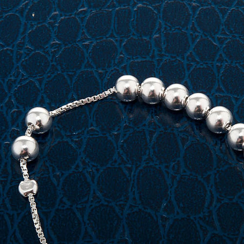 Silver decade bracelet with slipping grains 2