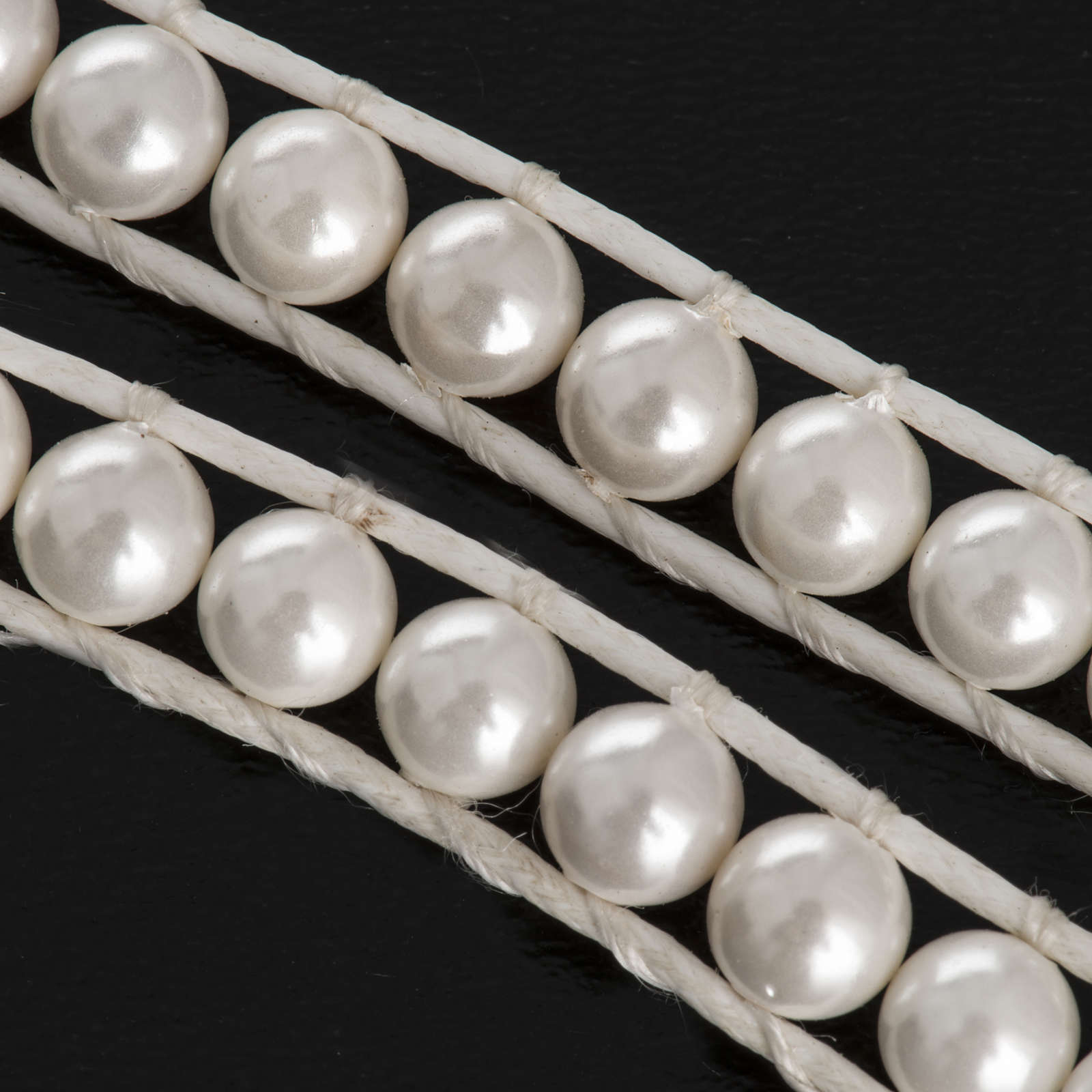 Mother of pearl bracelet 6mm | online sales on HOLYART.co.uk