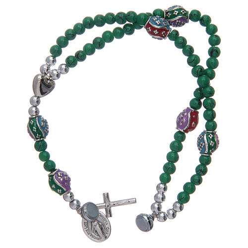Rosary bracelet with glass grains 4 mm and green polished metal 3