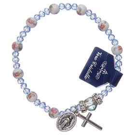 Elastisches Armband mit Perlen von 6 mm aus Keramik und Perlen von 3 x 4 mm aus Kristall (sortierte Farben)