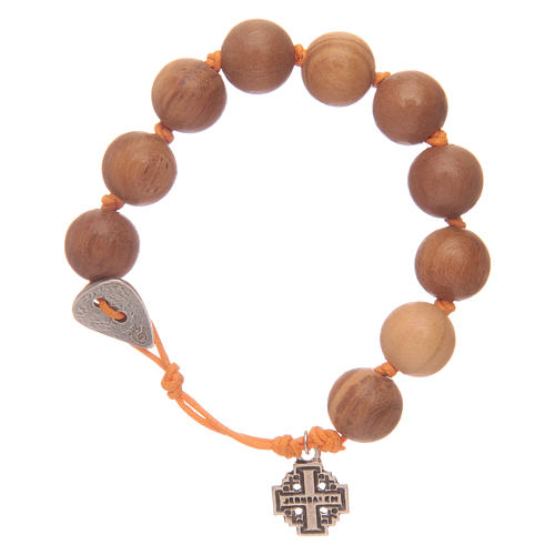 Decade rosary bracelet with wooden grains and a Jerusalem cross medal 1