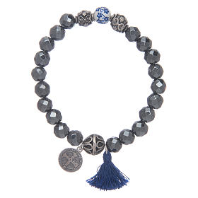 Bracelet with Saint Benedict medalet and hematite grains 8 mm
