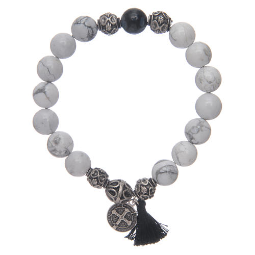 Bracelet with Saint Benedict medal and howlite grains 2