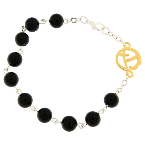 Steel bracelet with onyx beads and Jubilee golden medal by Endless 3