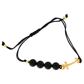 Rope bracelet with golden anchor-shaped cross and onyx beads by Endless