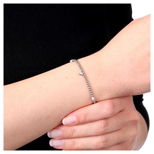 Armband, verstellbar, kleine Kugeln und hängende weiße Herzen, Edelstahl 2