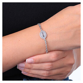 Pulsera Amen doble cadena de latón rodiado y medalla de la Virgen de Loreto