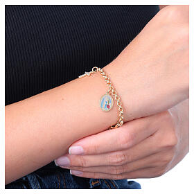 Armband, AMEN, vergoldetes Messing, mit Darstellung der Gottesmutter von Lourdes, Kreuz- und Heiligstes Herz-Anhängern sowie weißen Zirkonia