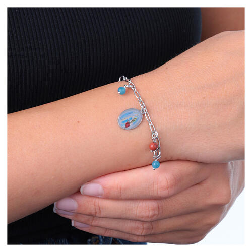 Bracelet Amen médaille Notre-Dame de Lourdes en laiton rhodié avec perles angélite bleu ciel et jaspe rouge 2