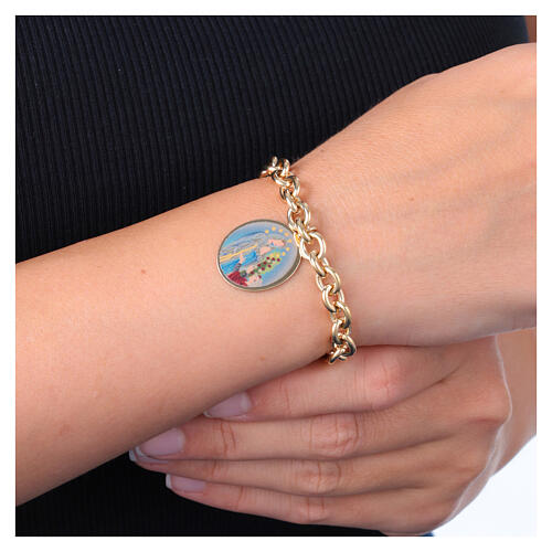 Armband, AMEN, vergoldetes Messing, mit kräftigen runden Gliedern und Darstellung der Gottesmutter von Lourdes 2
