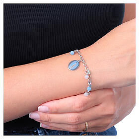 Pulsera granos angelita celeste y jaspe rojo de latón rodiado Virgen de Fátima Amen