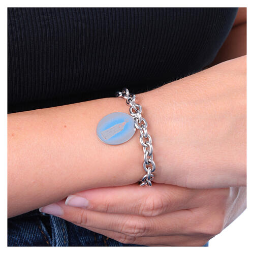 Armband, Amen, rhodiniertes Messing, mit breiten Gliedern, Darstellung der Gottesmutter von Fatima 2