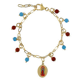 Bracelet en laiton doré avec pierres d'angélite bleu ciel et jaspe rouge médaille Notre-Dame de Guadalupe