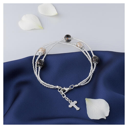 Bracciale 3 giri nero e bianco perle vetro di Murano 5 mm finitura argento 2