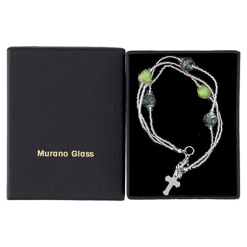 Pulseira de três voltas com pérolas em vidro de Murano 5 mm verdes, acabamento prateado 5