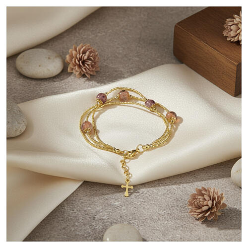 Bracelet 3 tours perles en verre de Murano 5 mm finition dorée beige et violet 2