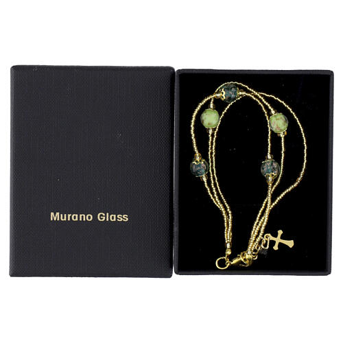 Pulseira 3 voltas com pérolas de 5 mm em vidro de Murano verde claro e verde-esmeralda, acabamento dourado 4