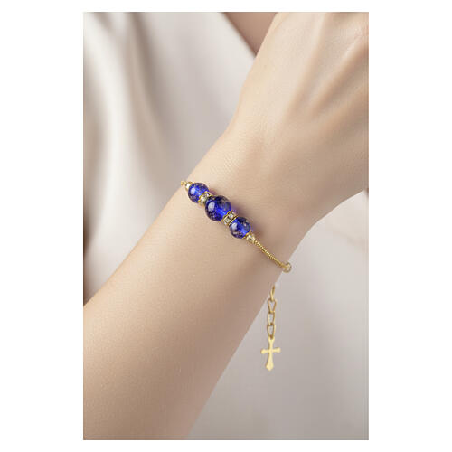 Blue 0.2-inch Murano glass bead bracelet with gold details and cross 2