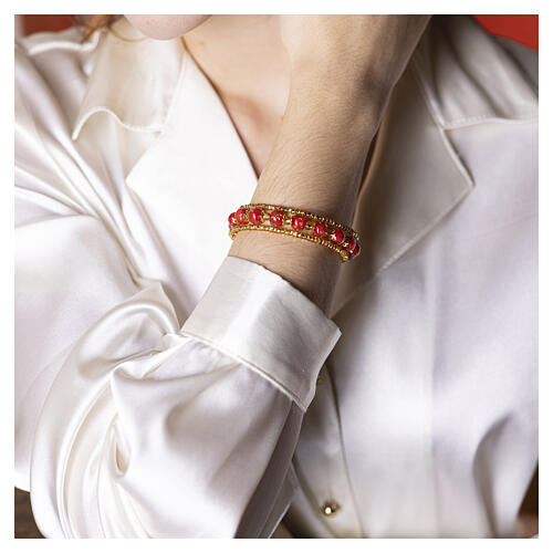 Red Murano glass bracelet with 0.31-inch beads on gold-finish base with cross 2