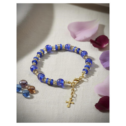 Pulseira acabamento dourado contas vidro de Murano 8 mm azul e contas azuis 2