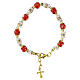 Bracelet doré 8 mm en verre de Murano rouge rondes et perles blanches s1
