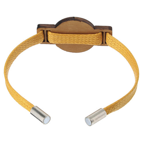 Żółta bransoletka, Klasztor Klarysek, z papieżem Leonem XIV, wykonana z naturalnego drewna oliwnego 3