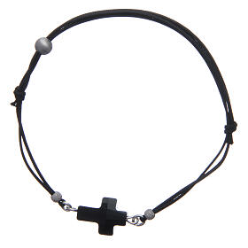 Bracelet en corde avec croix cristal noir