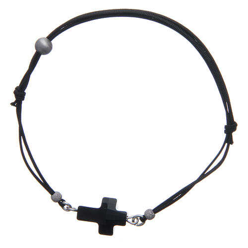 Bracelet en corde avec croix cristal noir 2
