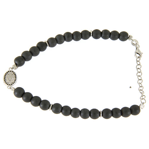 Bracelet perles hématite gris mat avec médaille Ste Rita zircons noirs 2