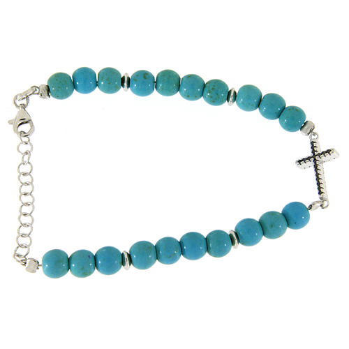 Bracelet perles 6 mm pâte de turquoise avec croix zircons noirs 2