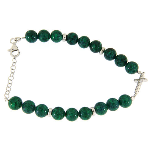Bracciale perline resina verdi simil malachite 7 mm e croce zirconi bianchi 2