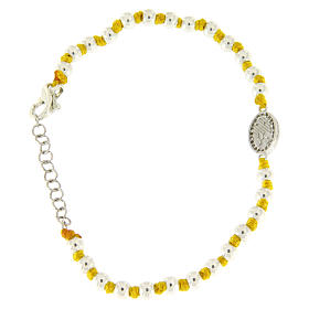 Bracciale medaglietta S. Rita argento e zirconi bianchi, sfere 3 mm in cotone giallo con nodi