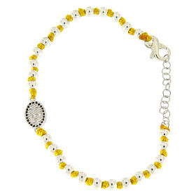 Bracelet médaille Ste Rita zircons noirs et argent grains 3 mm et noeuds coton jaune