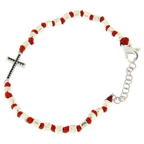 Bracelet perles cubiques argent 2 mm croix zircons noirs et corde rouge 1
