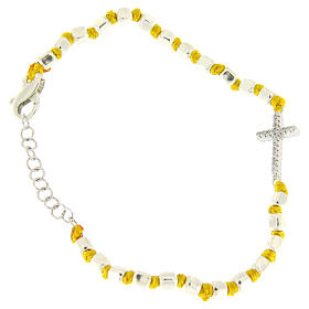Bracelet perles facettes argent 2 mm croix zircons blancs et corde jaune en coton