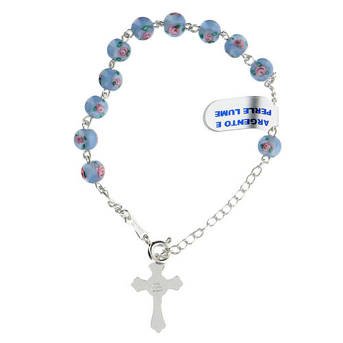 Armband aus Silber 925 mit dreilappigem Kreuz und Zehner aus hellblauen Glasperlen von 6 mm 2