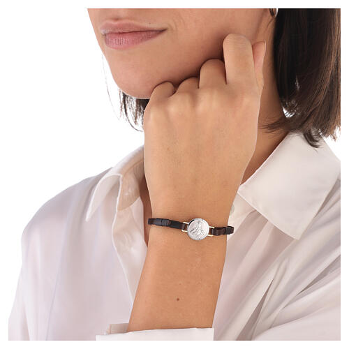 Leder-Armband mit kleiner Medaille aus rhodiniertem Silber 800 mit Darstellung vom Heiligsten Herzen 2
