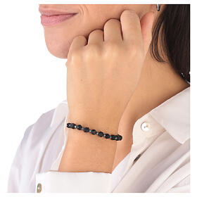 Bracelet of 925 silver with faceted black and grey hematite single decade and silver cross