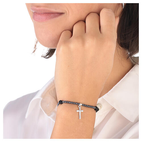 Pulsera hematites gris y negra cruz plata 925 2