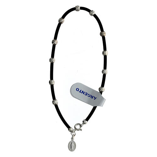 Rosenkranz-Armband aus Kautschuk mit der Wunderbaren Madonna Medaille aus Silber 925 1